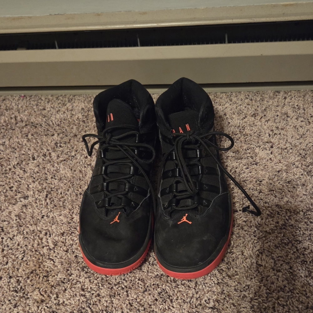 Jordan Men's Black and Red High-Top Sneakers